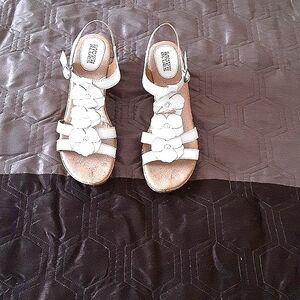 CANYON RIVER BLUE WHITE SANDALS SIZE: 91/2M
